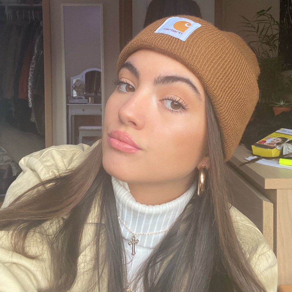 Meet your Posher, Emily